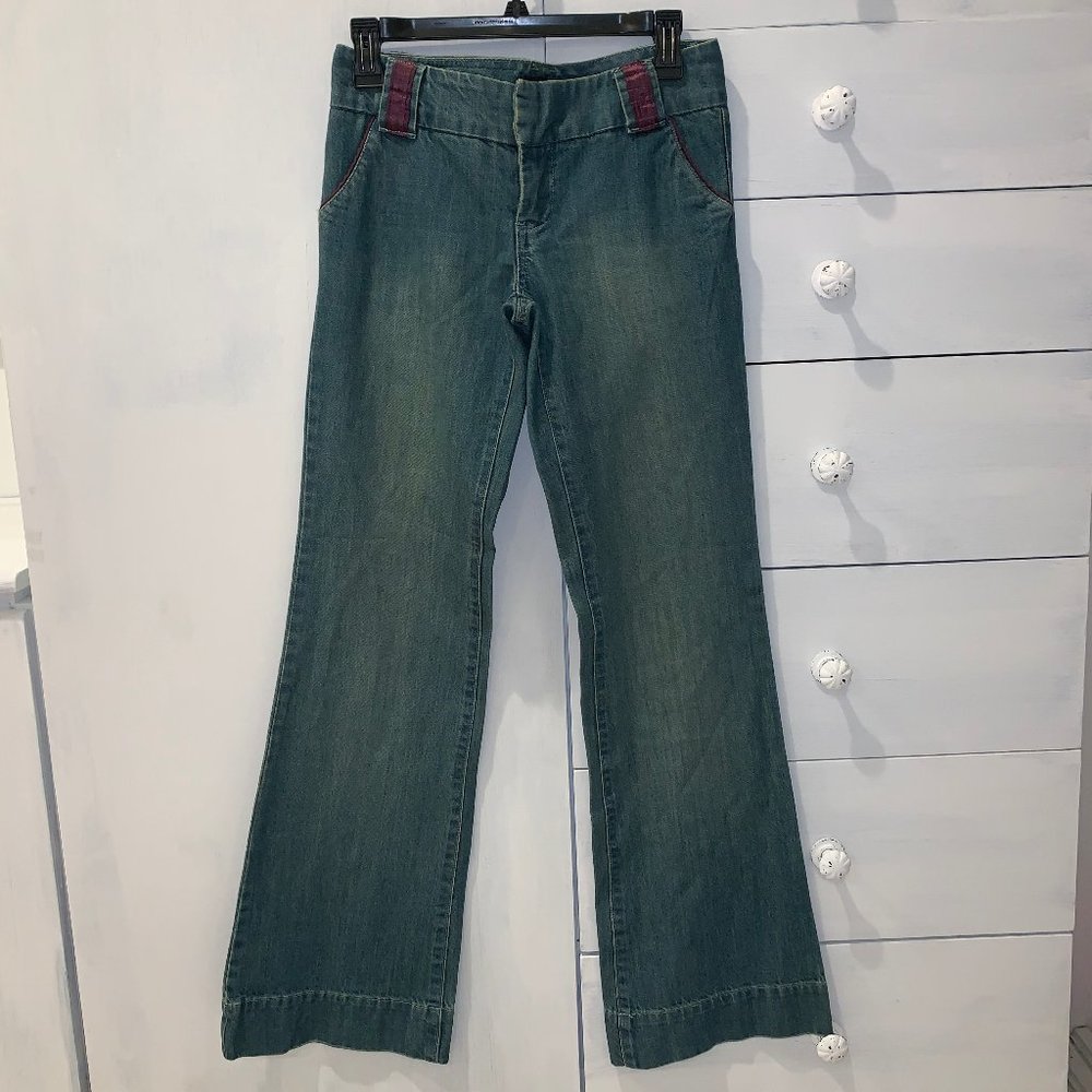 Straight leg jeans with purple detailing